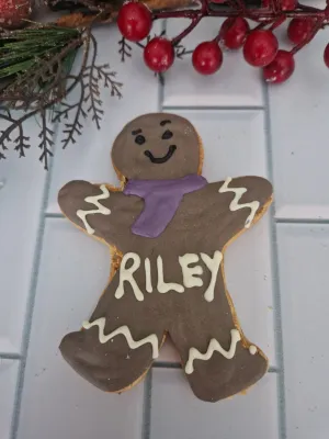 Happy Tails Barkery Christmas Box- Personalised Ginger Bread Men