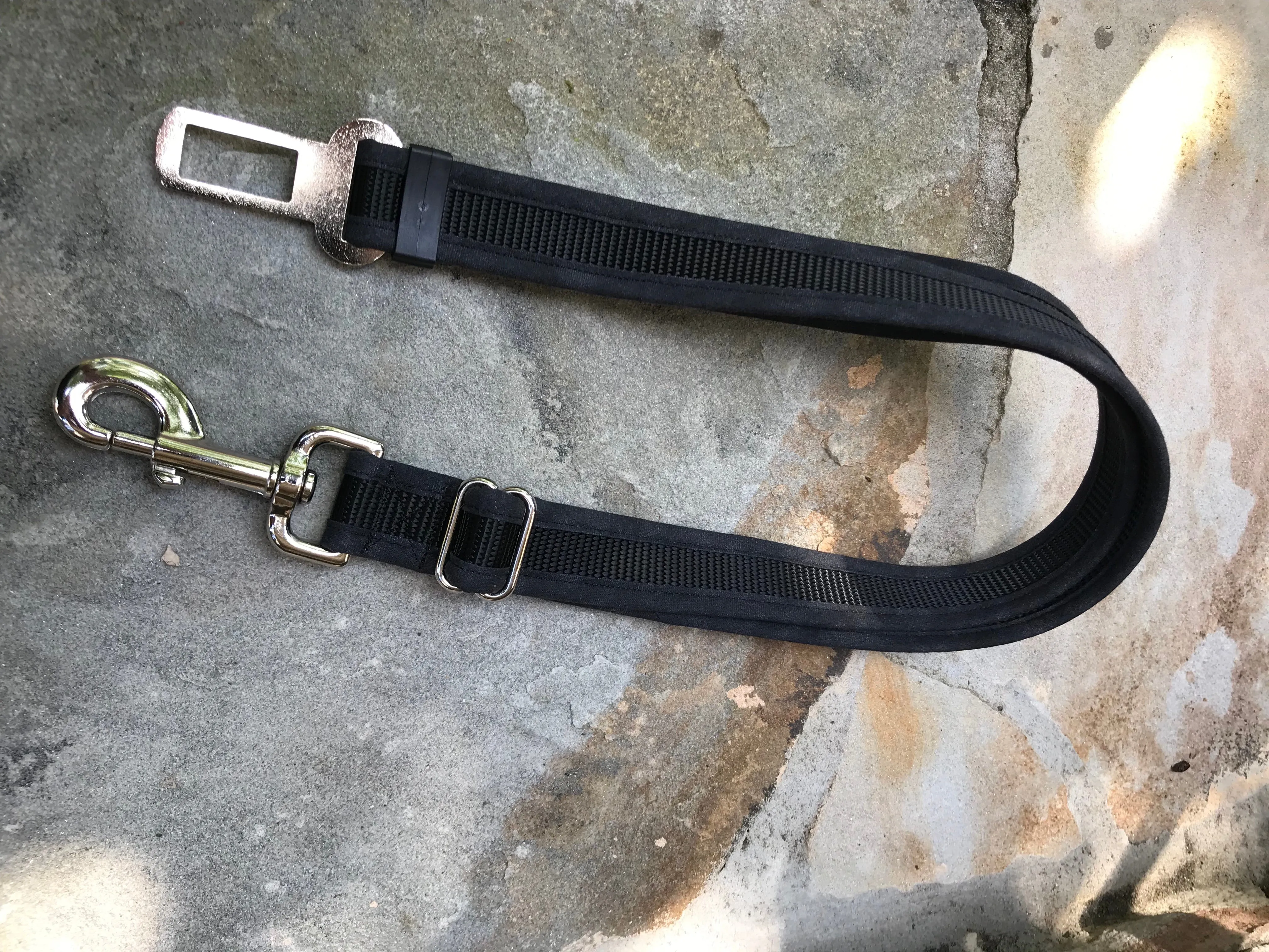 Seatbelt Leash - Black Grunge